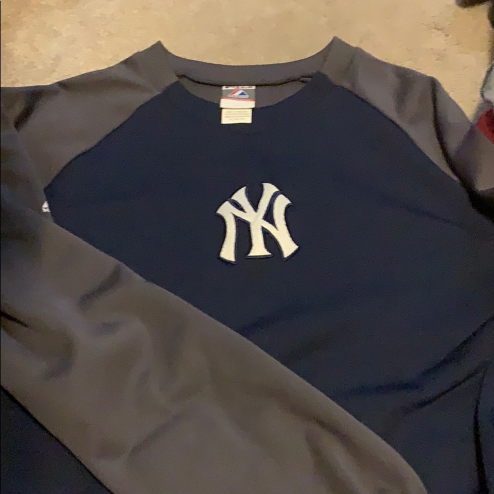 Yankees Pullover